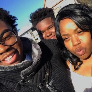 Meet your Posher, Alexus